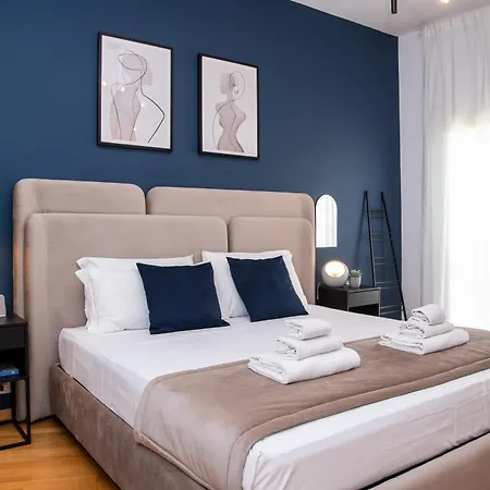 Fashionable Near Piazza Navona Apartment *