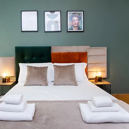 Fashionable Near Piazza Navona Apartment Rome